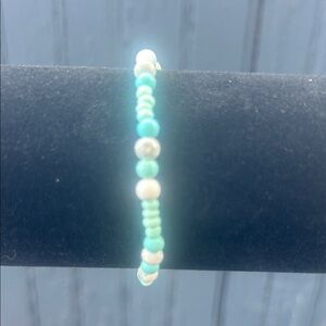 Elegant Turquoise and Silver Beaded Bracelet